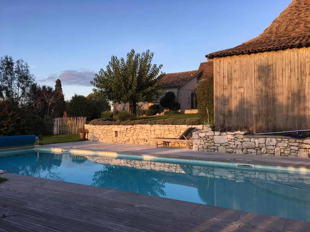 Bed and Breakfast La Ferme Buissonniere Bardou Exterior foto